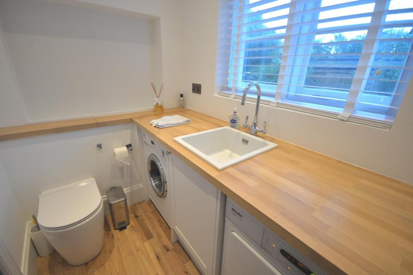 Delightful Cottage In Sandwich - One Bedroom Exterior photo
